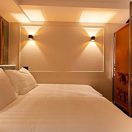 فندق Midtown Royal *